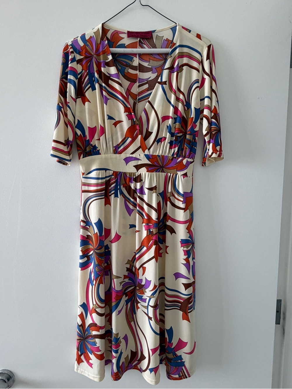 Melissa Masse Women’s Cream Floral Swirl V-Neck Dress, size S